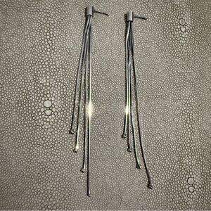 LONG SILVER THREAD EARRINGS – MODERN 4” DANGLE DESIGN FOR WOMEN